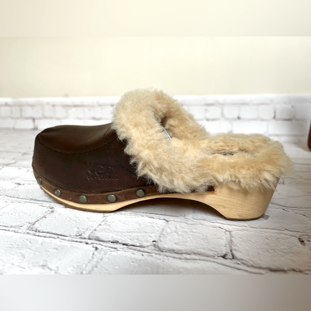 Ugg fur lined clog